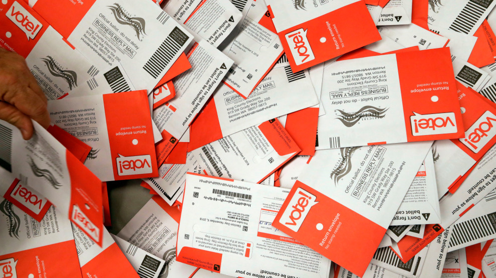 fixdemocracy1st's tweet image. &quot;Voting by mail does not help Democrats more than Republicans and does not incubate fraud — but does generate a bit more turnout, a pair of academic studies out Thursday conclude.&quot; #FixDemocracyFirst
thefulcrum.us/voting/vote-by…