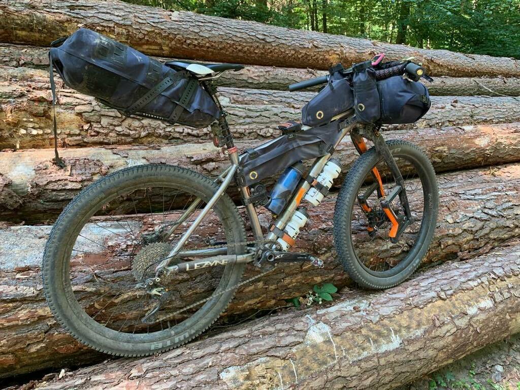 waterrat77's tweet photo. #tbt to #BTG19 who’d have known how much we’d treasure such freedoms.... https://t.co/cr5Lht1xFW https://t.co/lQ0YJaUVrq