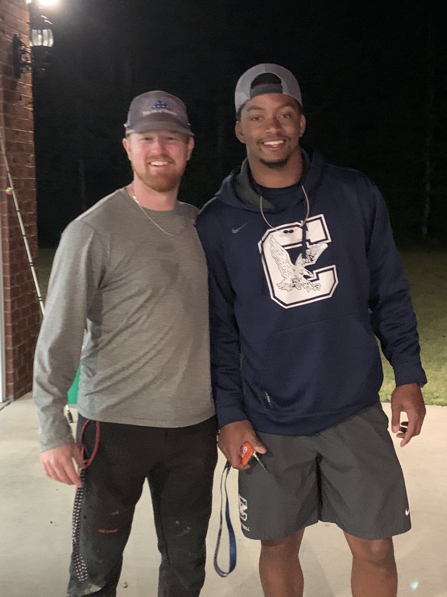 HankWofford's tweet photo. Catch of a lifetime with my main man @ShaedonMeadors Couldn’t have done it without him! @Lews_Fishing @bigbasstour @FoldsofHonor #DoubleDigit #PreSpawn #BigBass https://t.co/KA32wS2U8X