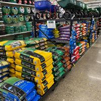 CountyLineACE's tweet image. Spring is in the air! Check out our showroom filled with Weber, Traeger and Big Green Egg grills (10% off right now!) -- plus, big selection of paints, power tools, outdoor garden supplies, and everything else you need!