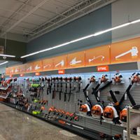 CountyLineACE's tweet image. Spring is in the air! Check out our showroom filled with Weber, Traeger and Big Green Egg grills (10% off right now!) -- plus, big selection of paints, power tools, outdoor garden supplies, and everything else you need!