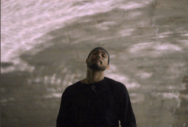 lemonradio's tweet image. Let us introduce you to @hnyann_
A mixed bag of talents and style that show off artistic expression in the best ways. 

thelemonradio.com/blog/2020/4/16…