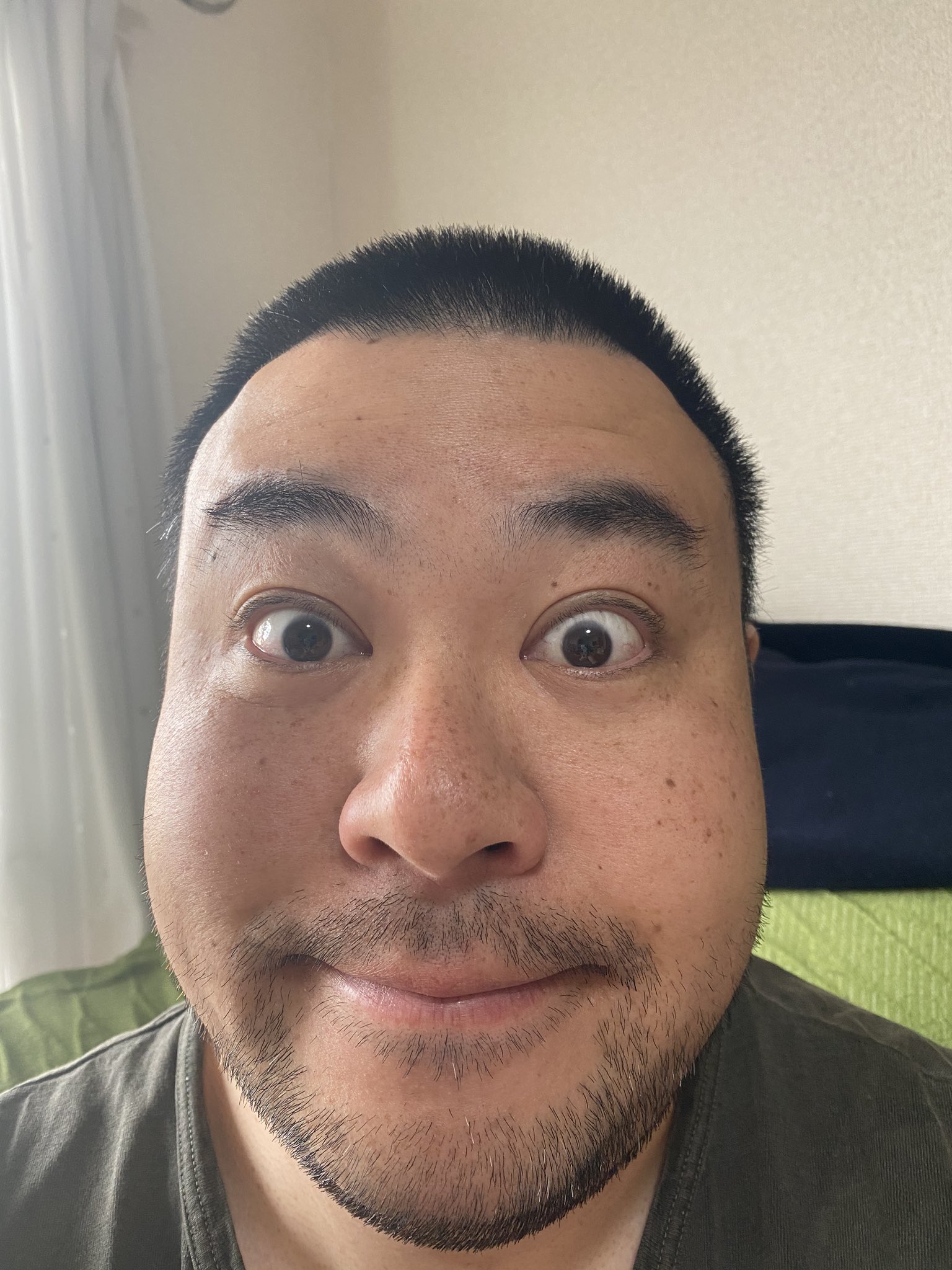 三遊亭 楽大 Ar Twitter ん 家に籠もって10日 髭を剃らずにいて気がついたんですが あたいって ちらほら白髪ヒゲがあるのね 落語 髭 白髪 T Co 4gedcvmcma Twitter