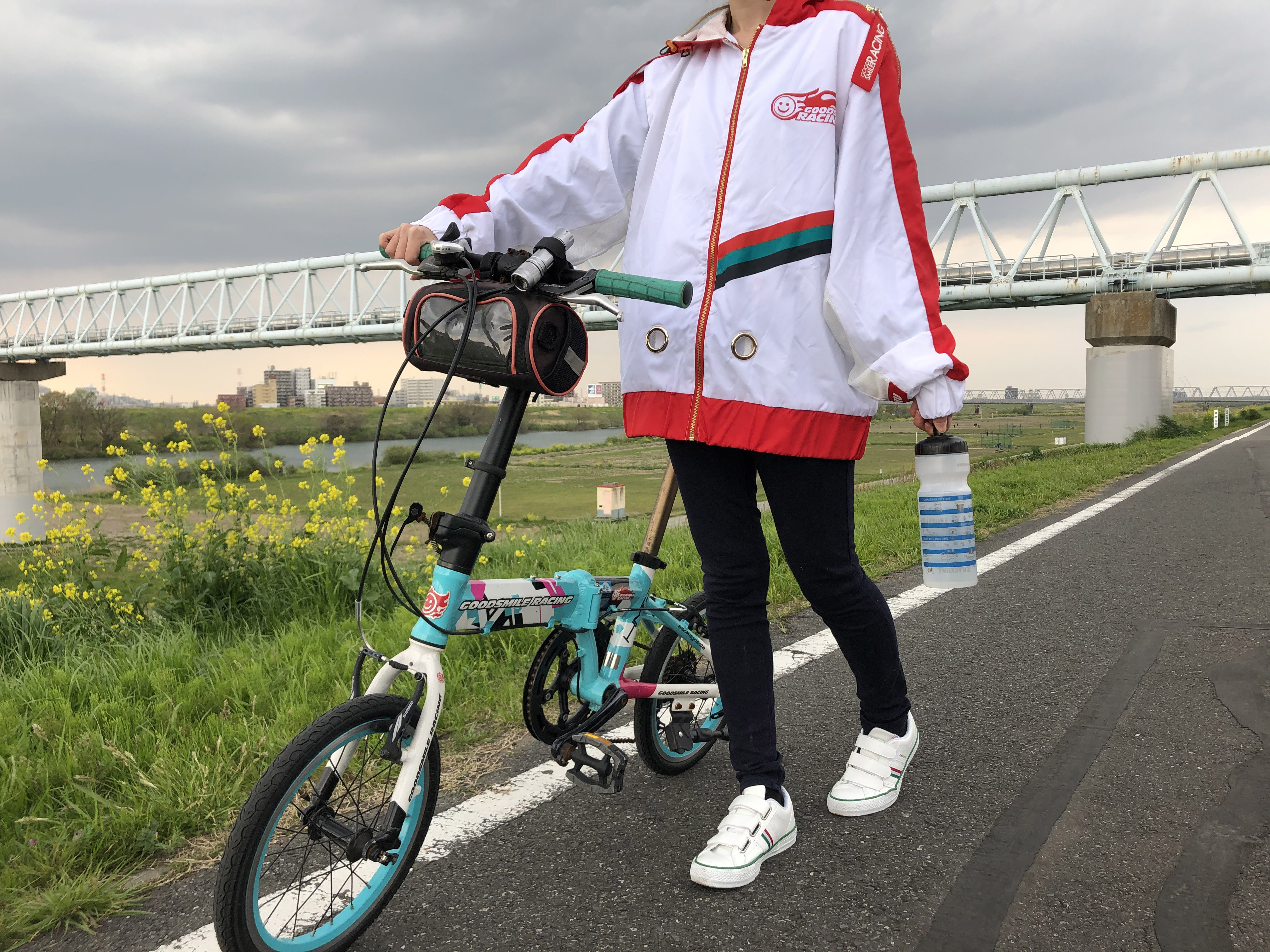 レーシングミク 2020 TeamUKYO応援Ver. レプリカウインドブレーカー