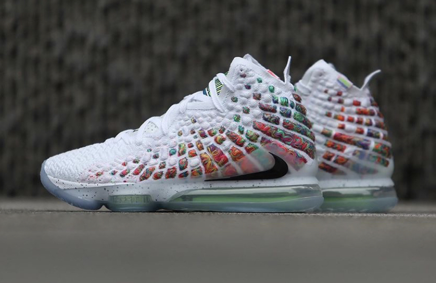 lebron 17 command force on feet