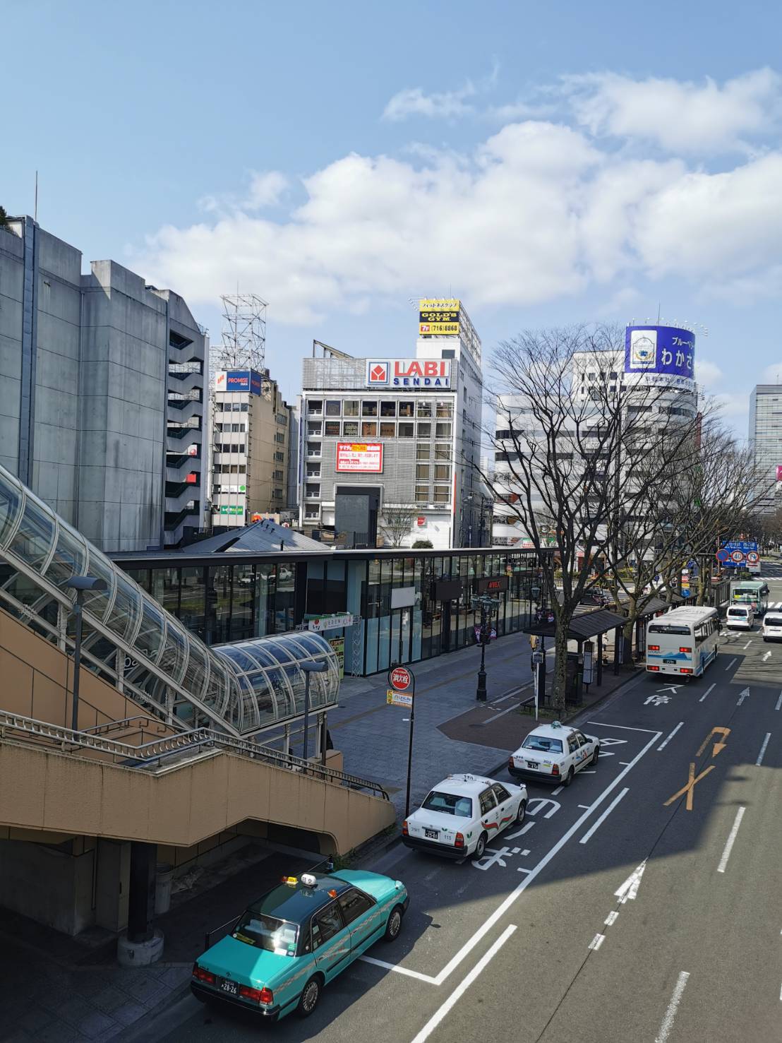 伊達百貨店annex 現在 ヤマダ電機labi仙台 がキーテナントとして入居する 仙台市青葉区中央3丁目 の 仙台trビル は元は 十字屋 でした 仙台 十字屋は1972年4月日開店1974年12月西館増床05年11月30日閉店し 07年2月23日ヤマダ電機labi仙台開店