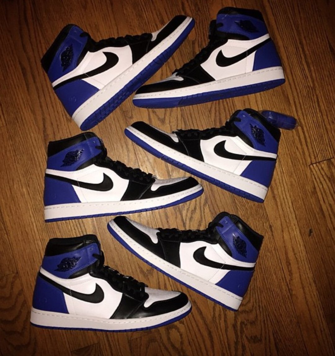 2015. Fragment 1's. Sold all for less than 1.2k. Back then shoes going for those prices weren't as common unless it was a PE or sample. One of the most subtle, yet beautiful AJ1 to ever release. Quality was unreal at the time.