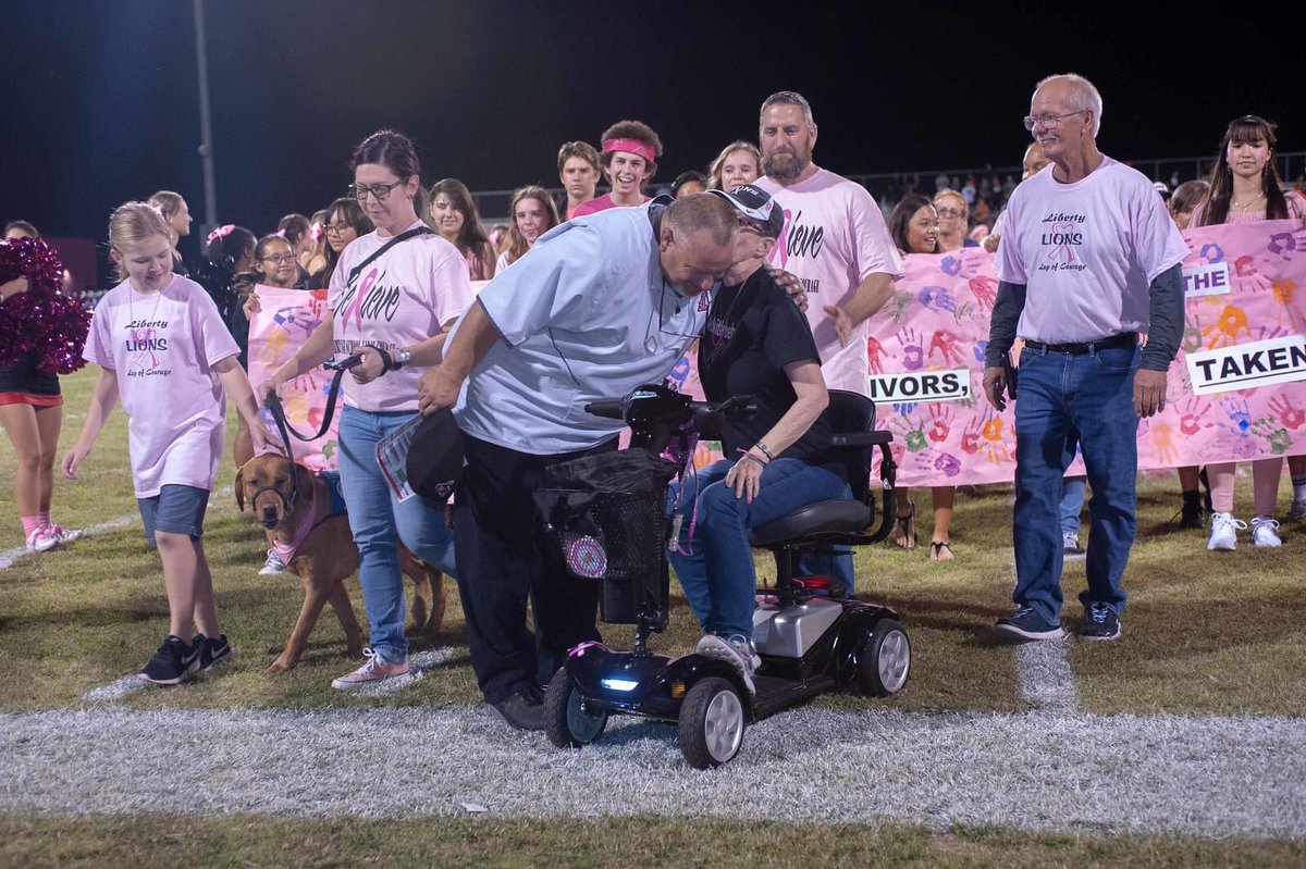 LibertyFBLions's tweet photo. Liberty Lions Football team, Coaches and Booster Club send thoughts, prayers and condolences to the family Liberty's Gretchen Forgia who passed away last night. She worked in our front office, and was always cheering on our teams. She has touched many of us and will be missed. https://t.co/5PuQiZJYSy