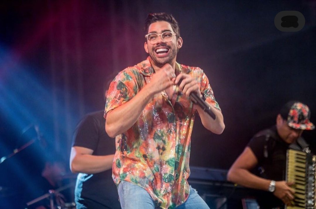 niallionario's tweet photo. Gabriel Diniz... É que teu sorriso faz falta sabe? É que tua voz faz falta.
Você é simplesmente inesquecível.
#especialGDemcasa #gdvive #gdemcasa https://t.co/wILqiuwqQ4