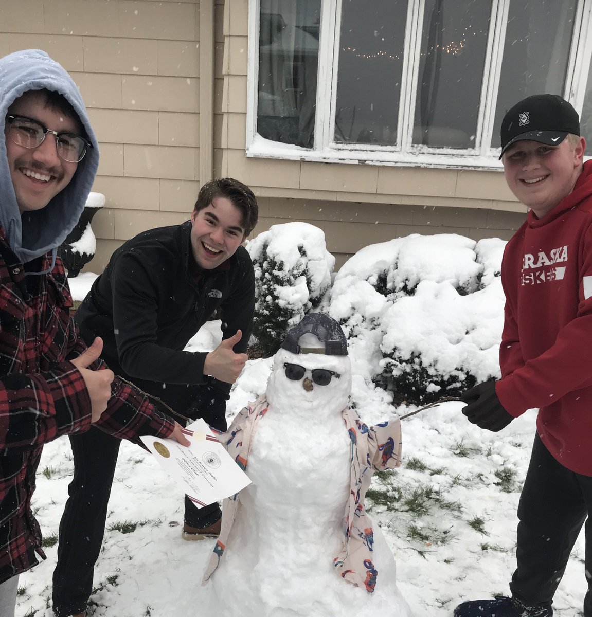 UNOpikes's tweet photo. Today we were able to special initiate our newest brother Chad “Frosty” Snowman into our chapter! Thank you to all of the Pike house tenants for making this such a special event on a weird snowy day in April! #RushPike #Quarantine https://t.co/72KKQoYZjo