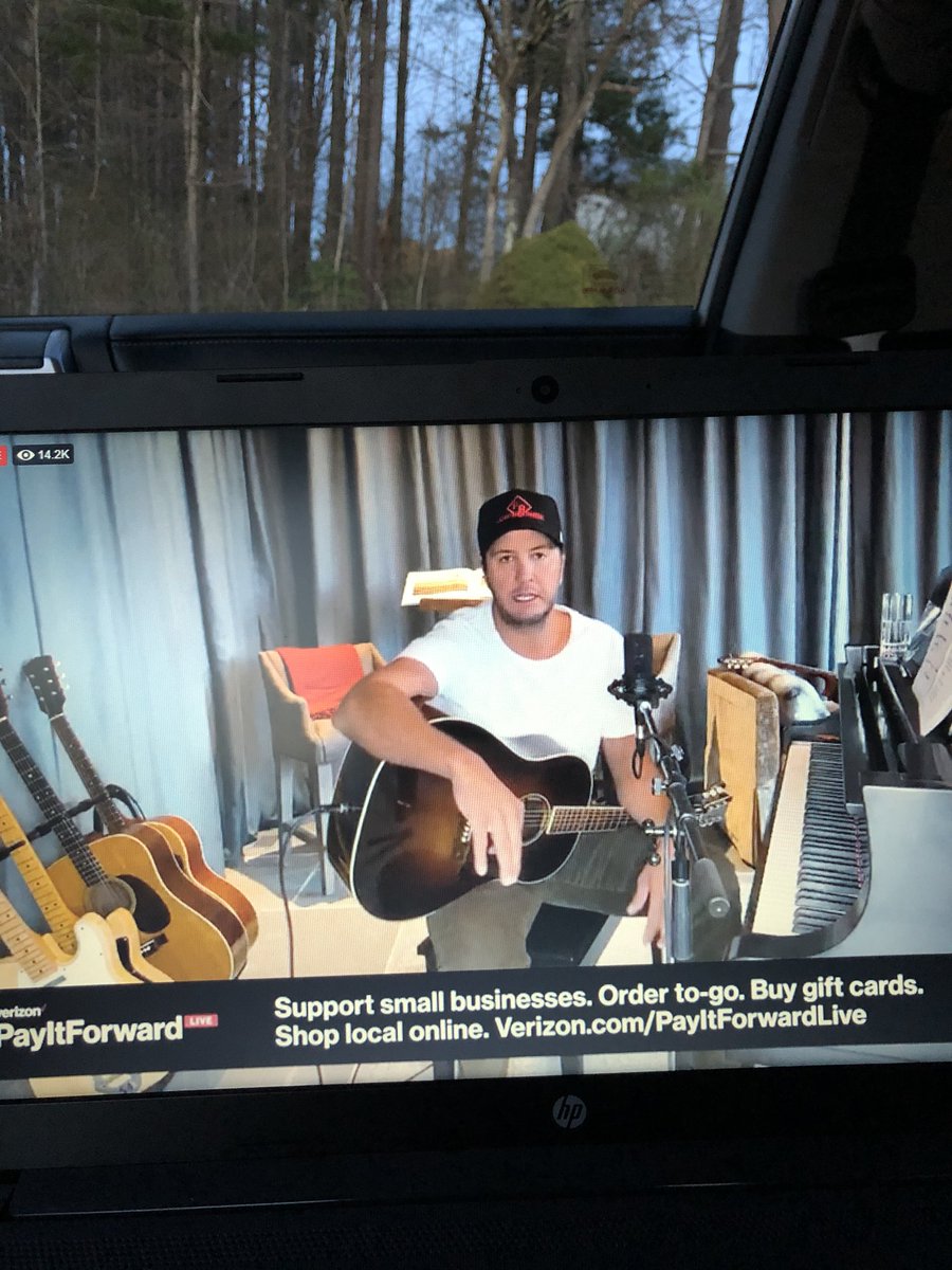 jenstuart9's tweet photo. When you drive to town for internet #countryliving #PayItForwardLIVE @LukeBryanOnline #goawaycorona https://t.co/VOkUgSWf5q