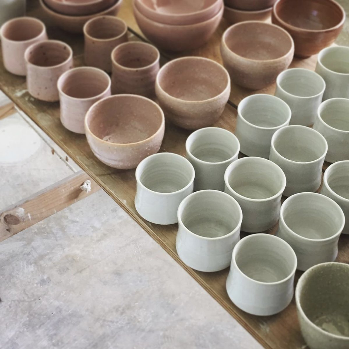 Today we're highlighting Jordan Gower, who did a studio residency at Nexus in 2016. A skilled artist, his exhibition 'Our Life in Stasis' paired ceramics with the cinematic lens of Japanese filmmaker Yasujiro Ozu.
​
Head to his website on website now! aburiceramics.com