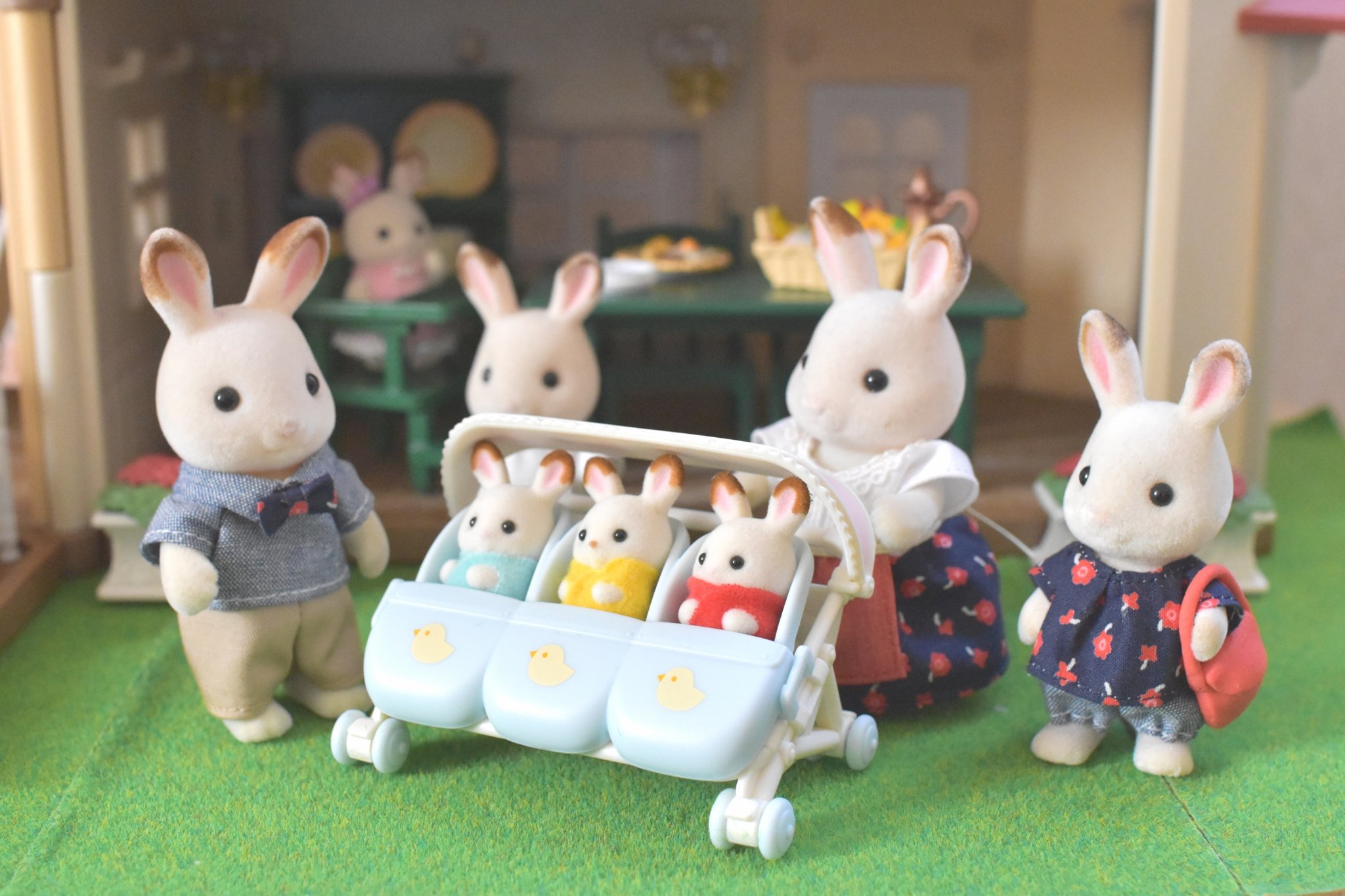 こつばん シルバニアファミリー新商品 詳しくはイラスト付きで今晩描く 宣言 その前に ほんとうにめんこいのでお写真載せさせてもらいます Pr シルバニアファミリー Sf35th シルバニア35周年アンバサダー T Co Jtimgy3mx3 Twitter