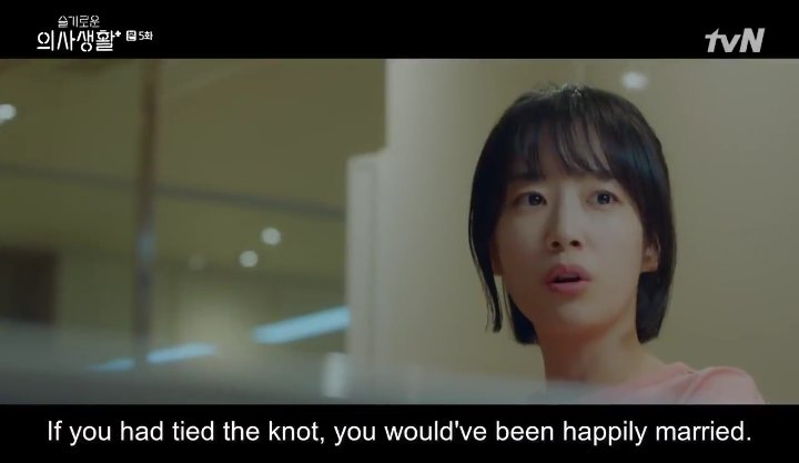 the significance of these lines. iksun & ikjun were talking about go ara here but this conversation is actually a prelude to what they're about to show (ikjun's feelings for songhwa) in the next episode. you know what's nice? songhwa cares about uju too. #HospitalPlaylist