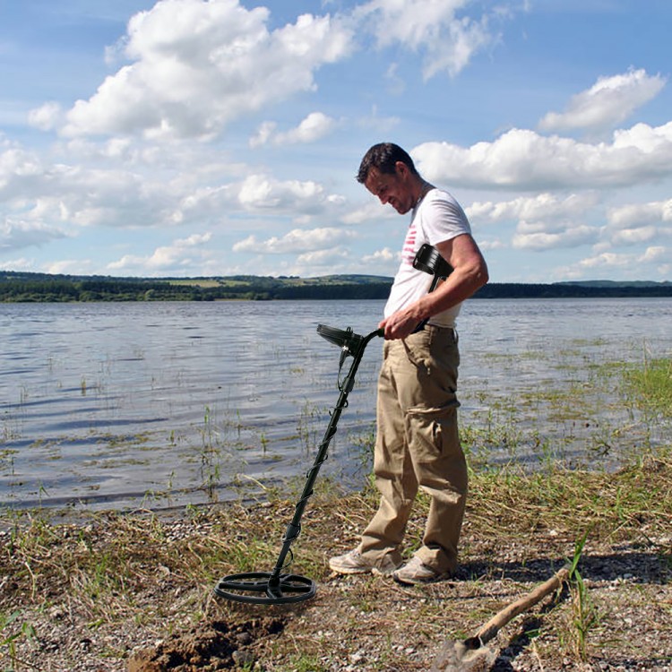 detector_gold's tweet photo. Best Metal Detector To Search Hidden Treasure Underwater https://t.co/rhv5FijxTi