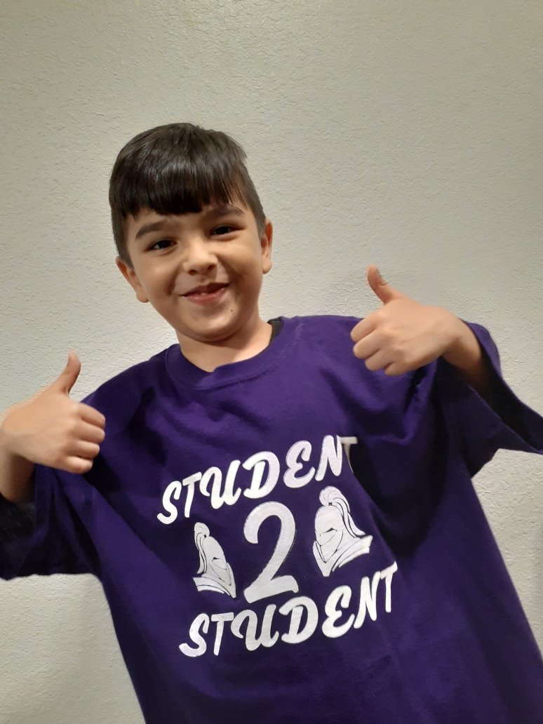 Suzzanne55711's tweet image. Showing some School Spirit -- Purple up to show support  for Military Kids! @HCPSLanier  #OfCourseWeCan #BetterTogether @1_lanier