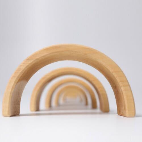 The end of this tunnel might not be as big as you’d think. But changing your perspective can show you the true beauty in something.

#amousewithahouse #woodentoys #woodentoy #woodtoys #naturaltoys #openendplay #ecotoys #openendedtoys #finemotorskills #woodtoy #playmatters