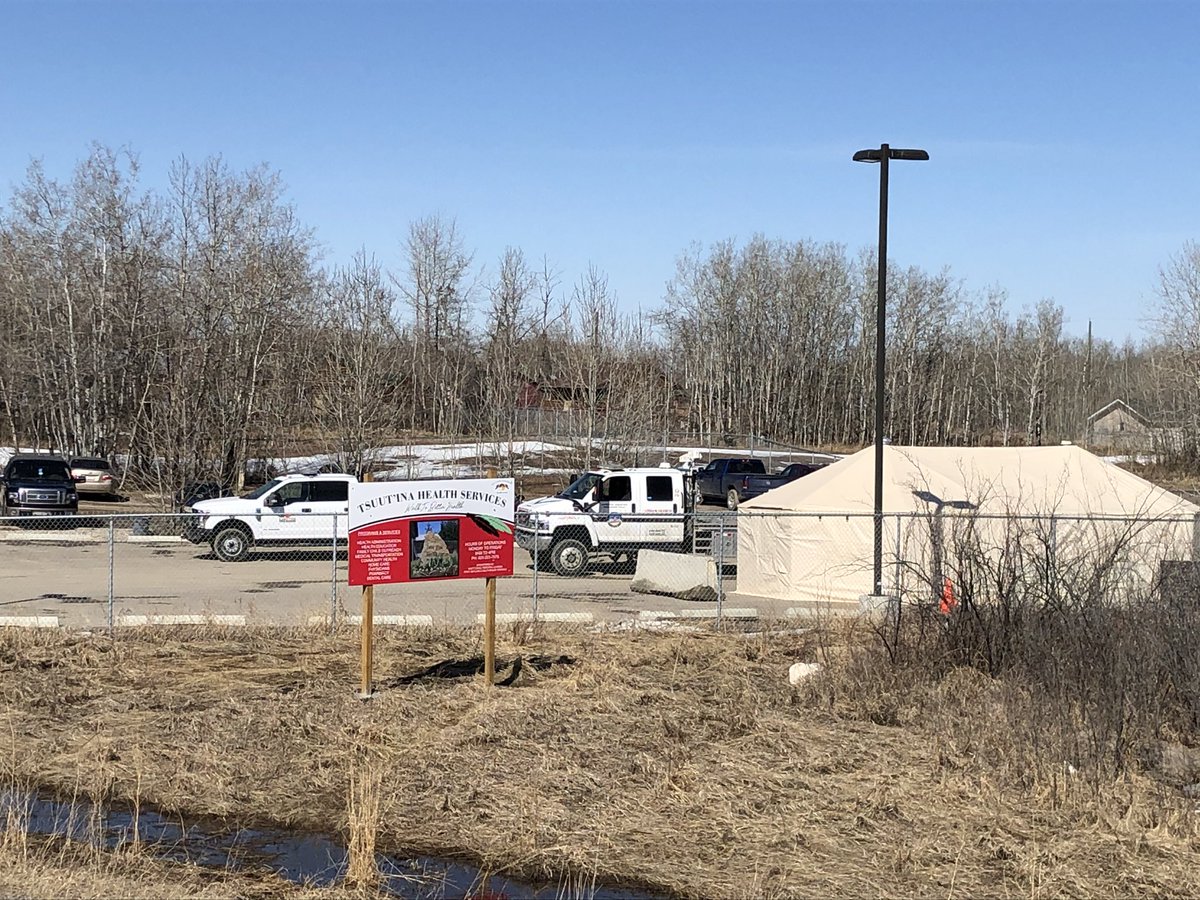 iceTyyc's tweet photo. Proud of our @CANTF2 team for providing support to #Tsuut’ina Nation today. #Friends #Collaboration #Professional #YYC https://t.co/zw1ydjyb89