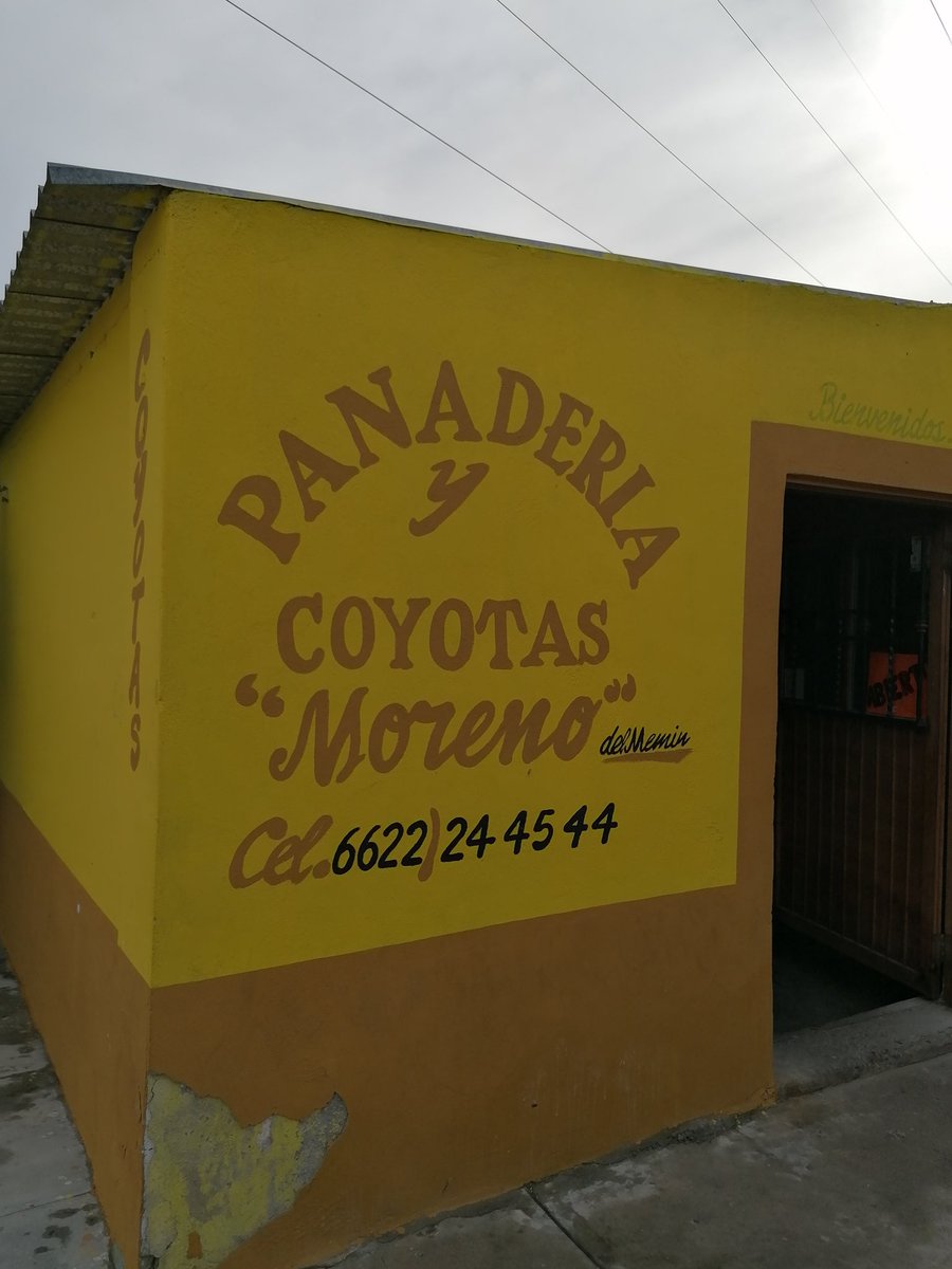 CarmenPalacio05's tweet photo. Esta niña se llama Pilar Moreno ella y sus padres hacen un pan deliciosos están en villa de seris si usted vive o anda por esos rumbos le recomiendo los visite, son una familia muy emprendedora #ConsumeLocal en la foto aparece el número para mas datos y pilar sonreía 😊 https://t.co/tczXE8LzSx