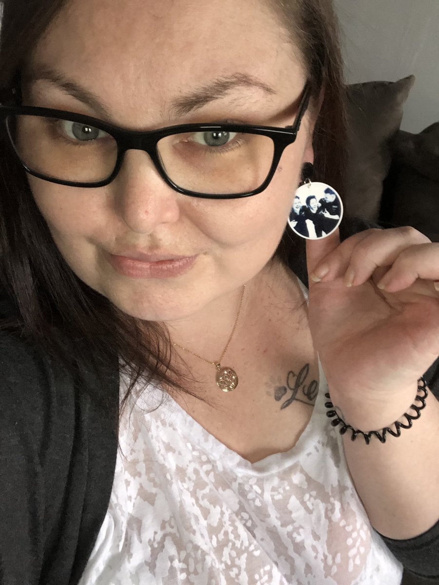 nataliepawley's tweet image. Going to to the craft store to get work supplies and I must go in style , #thatter #alwaysrepresent @GaryBarlow @HowardDonald @OfficialMarkO