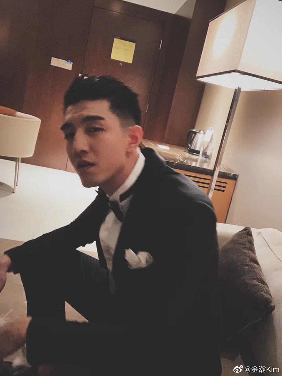 JinHanThaiFans's tweet photo. Weibo Update :”👋” จริงๆค่ะคุณผู้ชม แคปชั่นมีแต่นี้จริงๆ 5555 #金瀚 #金瀚kim #จินฮั่น #金瀚的泰国粉丝 #jinhan https://t.co/OUy6xIwsXg