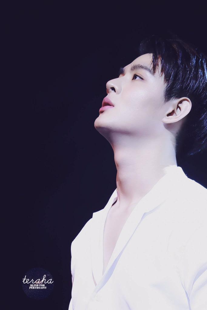 Moonpie_ps's tweet photo. 你行至春来，万物度化生机。尘埃也好，星辰也罢，世间情意皆存其中。白日春不渡，黑夜万梦星。
cr：logo-PerthSaintChinese
#22ndSaintStillBeYourBoy https://t.co/ezckLpaiEH