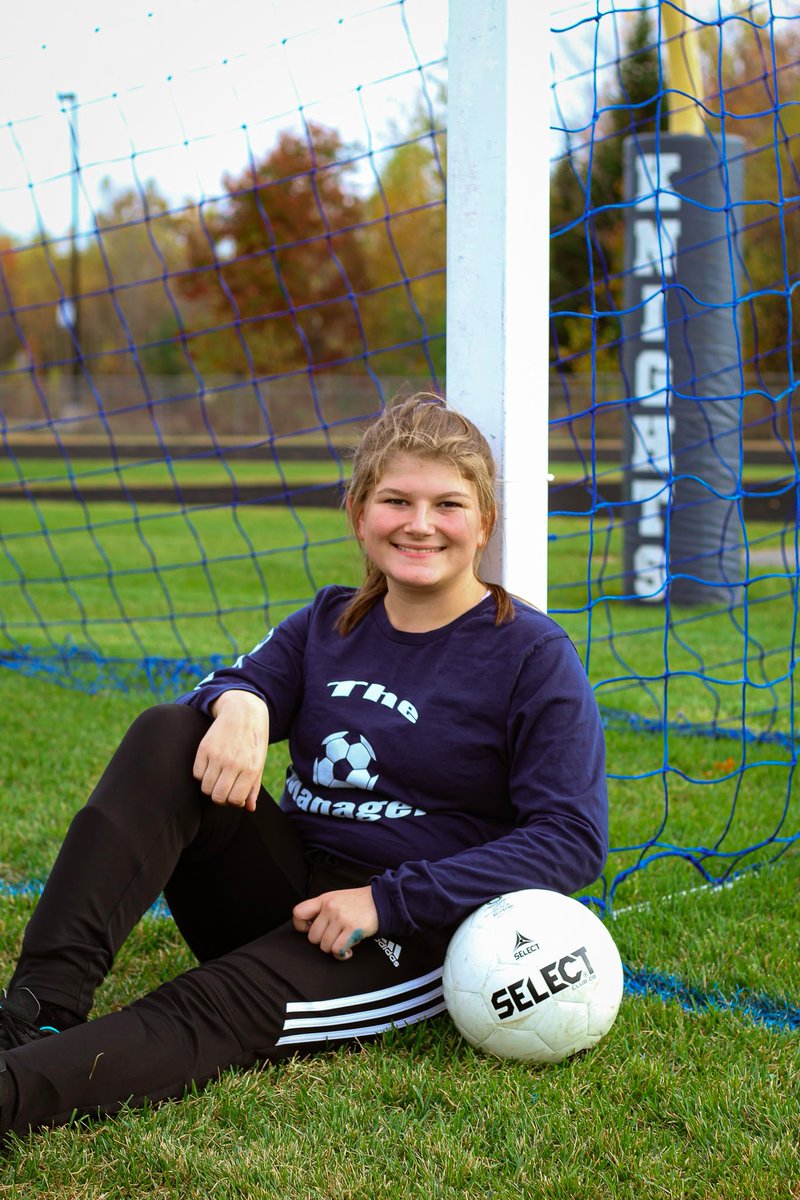 PRKnightNation's tweet photo. Knight Nation salutes Annie McGlauflin
Soccer, Indoor &amp; Outdoor Track
National Anthem Singer
Fav movie Pitch Perfect
Fav sports memories being connected to team mates that made teams feel like families.
Will attend UMaine to study speech therapy.
Go Black Bears!
Well done Annie! https://t.co/mBsBWNi2hN