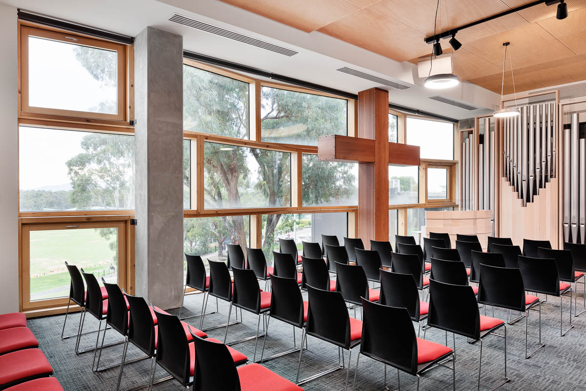 Glassworks_Aust's tweet photo. Yarra Valley Grammar new Research Centre &amp; Chapel by @NOWarchi using Glassworks #LoE366 glass #IGUs and a custom timber curtain wall. Learn more - https://t.co/k4yxS4po4n https://t.co/zhC0h3Vy4L