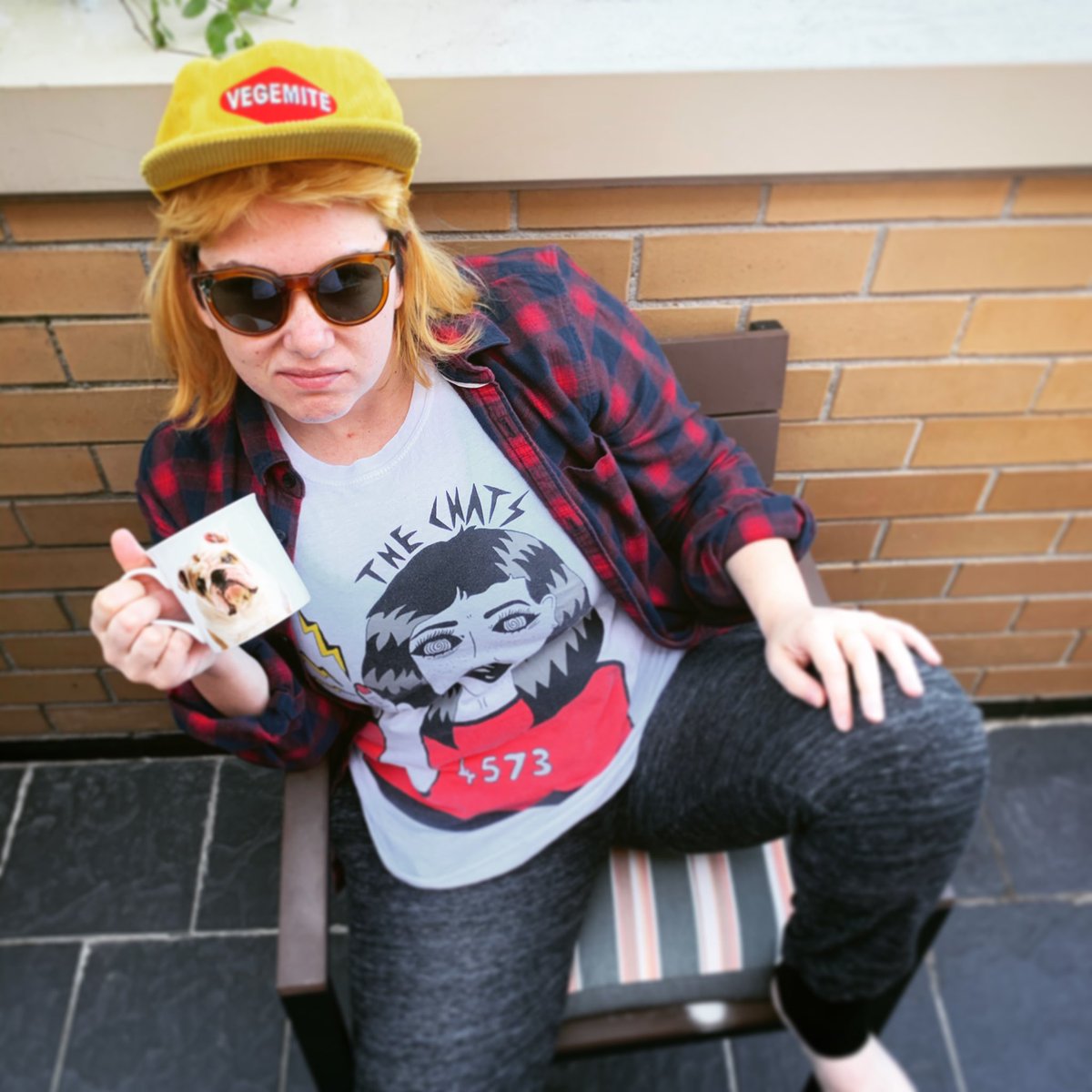 Oi. I’m on smoko. So leave me alone.
#ausmusictshirtday #thechats