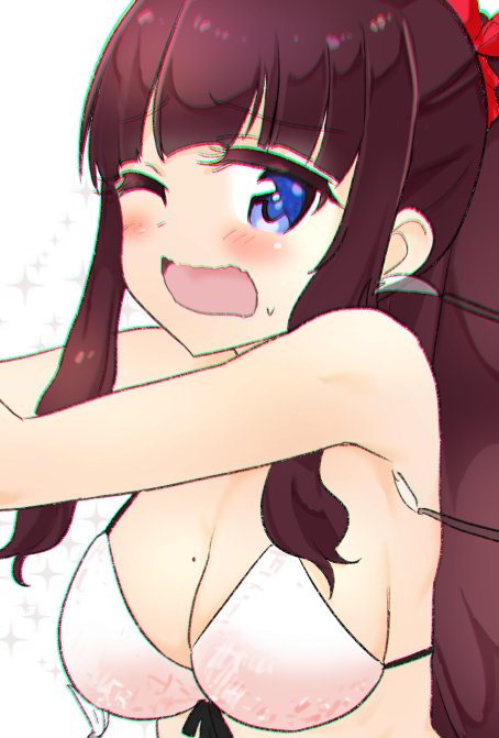 お題箱 #odaibako→(https://t.co/SNrztndtUy)より
NEWGAME!の滝本ひふみさんがビキニ姿でおへそを筆でくすぐられる

#平日一絵 #くすぐり 