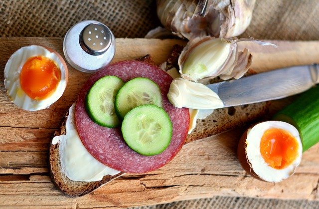 Beautiful news from the Hill: we've gotten reports of our tour partners going to great efforts to feed healthcare workers in area clinics or hospitals. Thank you <a href="/VolpiFoods/">Volpi Foods</a> and <a href="/GuidosSTL/">Guido’s Pizzeria & Tapas</a> for your generous service to our community!