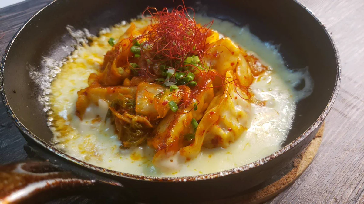 旨辛キムチの絶品料理！これをビールで流し込めば幸せが訪れる？！