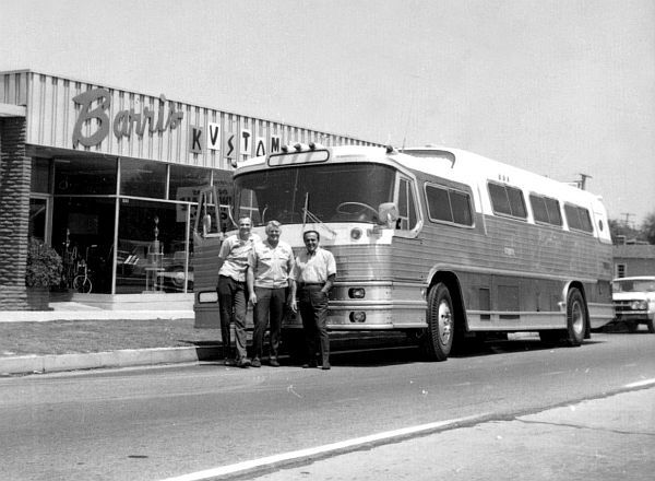 The Forty Nineteens tweet media