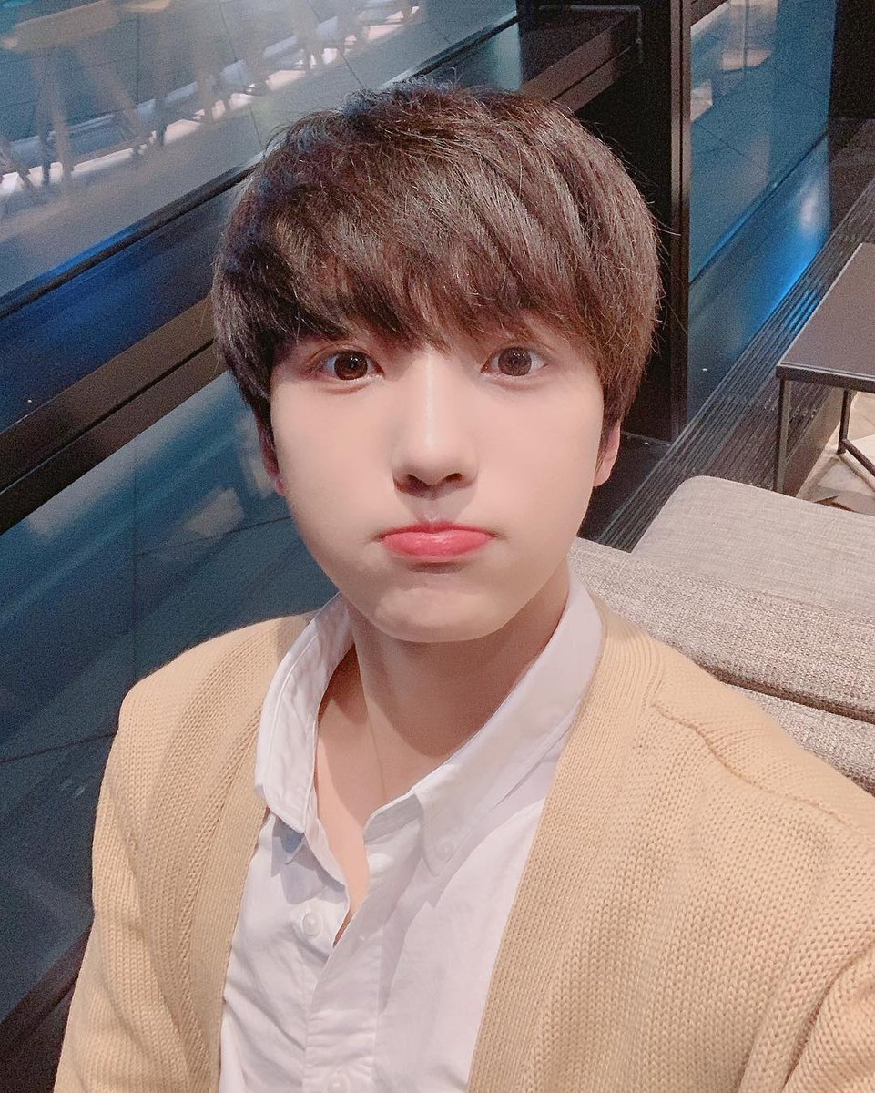 TIMEto_UP's tweet photo. 190417 인스타 업로드 #업텐션 #UP10TION
@UP10TION
How are you 😗✌🏻
⠀⠀⠀
#UP10TION #업텐션 #SUNYOUL #선율
#2019LaberintoTour #NorthAmerica https://t.co/jTOoMMmcFU