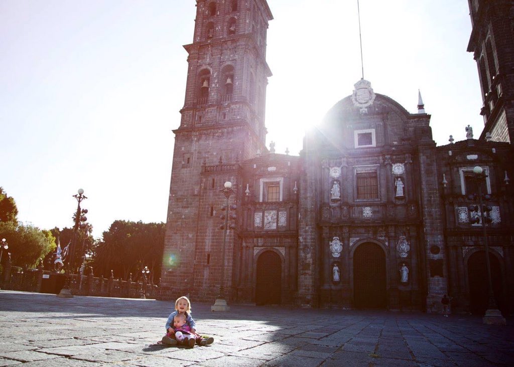 Ensepiafoto's tweet photo. Las historias más bonitas #Puebla #489Aniversario #EnSepiaFoto https://t.co/fBwPA168xe