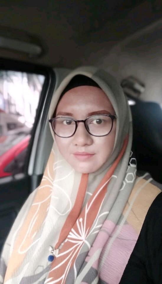 Muka akak ni berubah masa pregnant anak dia dari 3 bulan sampai lah lahir. Jadi macam ni sbb pembawakan budak. Tapi seminggu lepas lahirkan baby terus muka jadi elok bersih macam dulu. Yang bagusnya suami dia sentiasa support and puji dia sepanjang ujian dia. Allahu 🥺