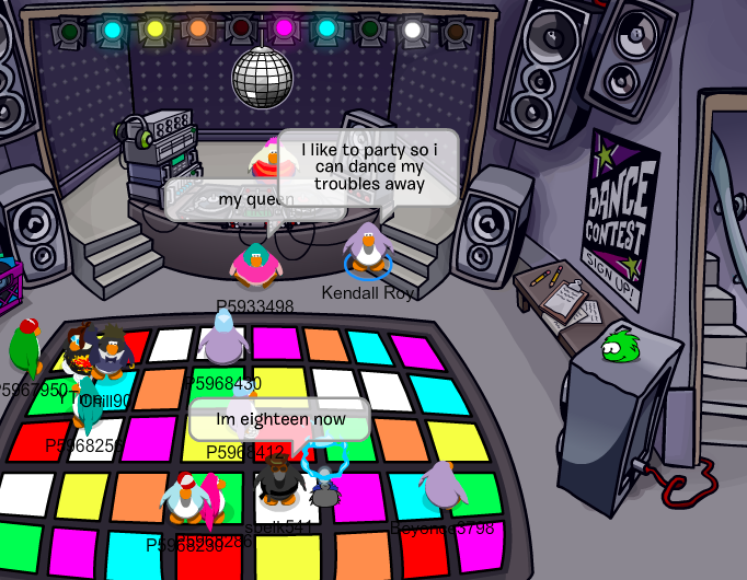 0c0k51e's tweet photo. Larping as Kendall Roy on Club Penguin https://t.co/faNJVxp2HF