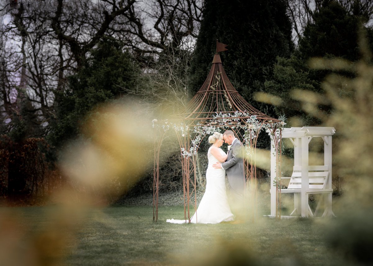 GettingsPete's tweet photo. I was lucky enough to photograph a full day wedding a few weeks ago. Unbelievable timing to slip it in between none stop storms and a global pandemic 
#wedding #weddingphotography #photographerforhire #sonyalpha #sigmalens #northwestwedding https://t.co/DO7U8Spn1i