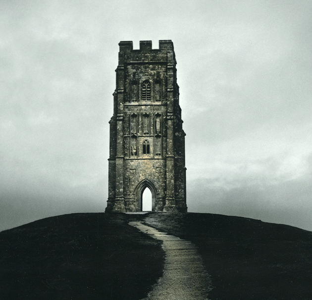 Thanks for the likes for Peter's Chanctonbury Ring photo.... here is one of Glastonbury Tor from a little while ago, taken in very low light. One for you @wildlifetor !
#glastonbury #ancientsites #glastonburytor #silvergelatin