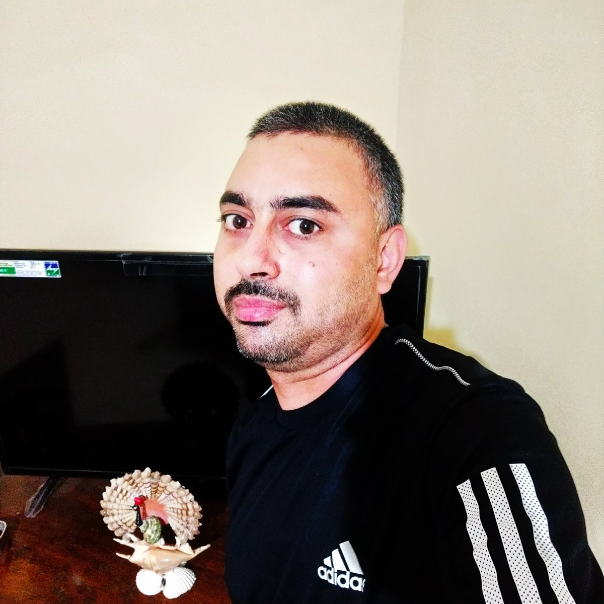lokmanikumar's tweet photo. #NewProfilePic https://t.co/5C7wWghb3w