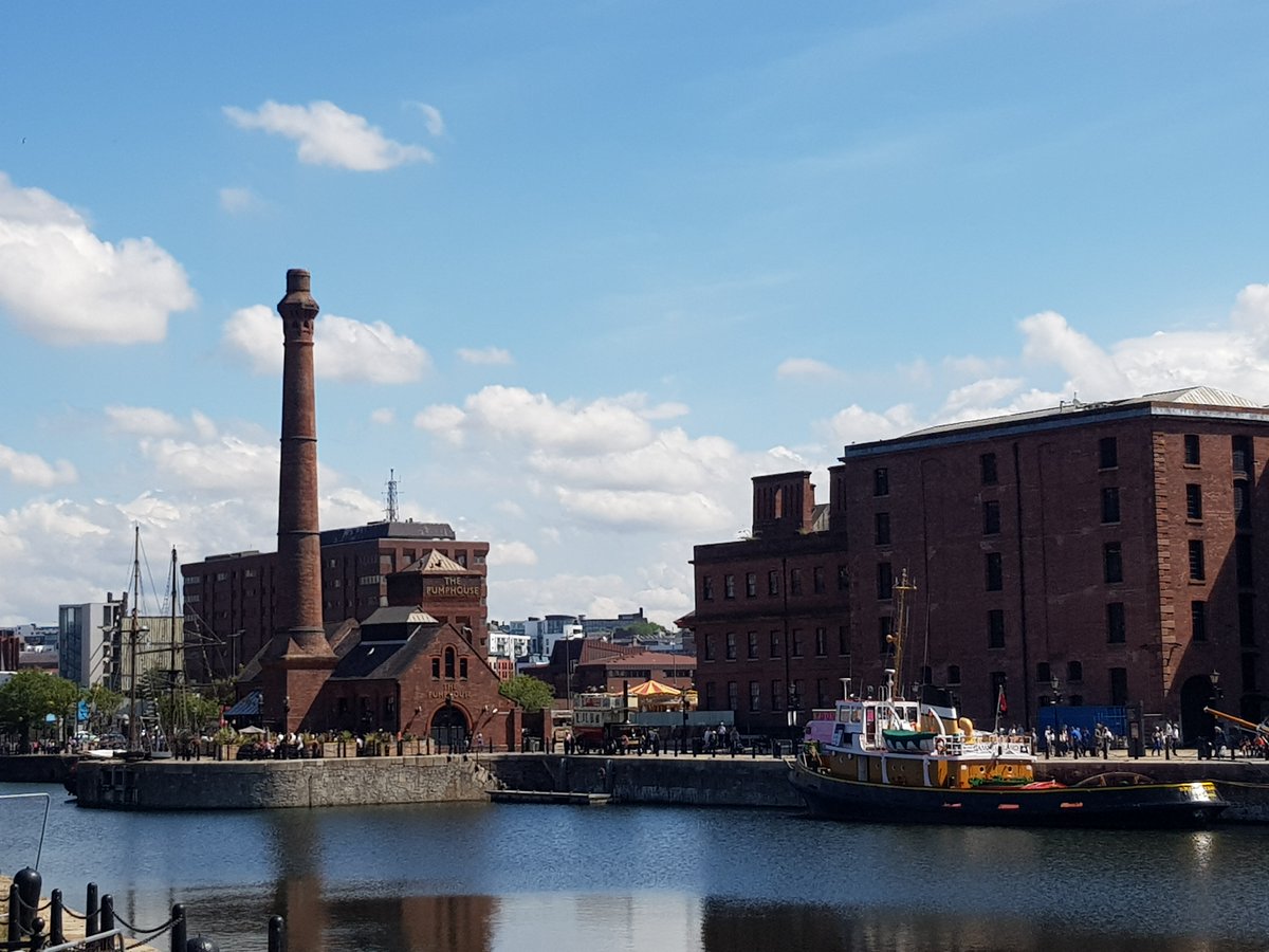 Albert Dock is a closed dock and warehouse complex built in 1843-7 by Jesse Hartley. The dock covers an area of 3.1 hectares. Named after Prince Albert who officially opened the dock in July 1845. There's so much to see here that  #AlbertDock could be its own  #LowTideTrail!