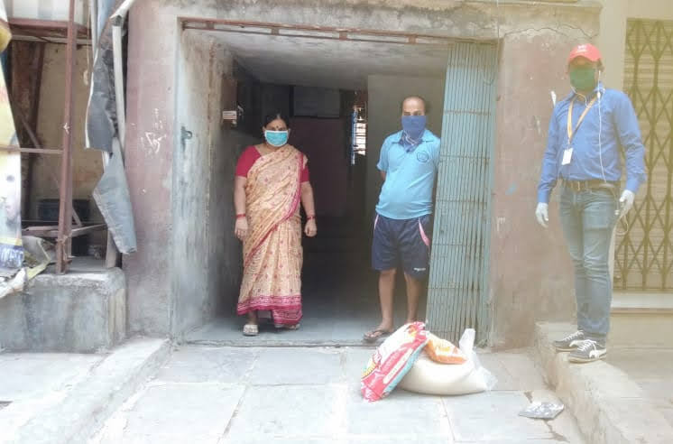 Bikerbuddhist's tweet photo. @AjitKehal @BabaJogeshwari @DrRaoAttorney @shriradhemaa @DNR_CSR @ActionAidIndia @authormanoshi @AjitKehal @BabaJogeshwari grain distributed
#mumbaifoodproject
#lockdownhunger
#eachonefeedone https://t.co/xfxqmREmta