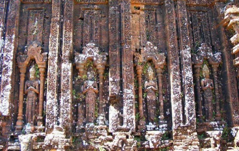 VertigoWarrior's tweet photo. Try as i may, i never cease to be amazed by my dharma. Nestled in central Vietnam are a cluster of paritally ruined temples dedicated primarily to Shiva. This cluster (Mỹ Sơn) are a UNESCO World Heritage site. Some of thse temples are from the 4th century C.E.!! Unbelivable.! https://t.co/jIPXlvHhU4