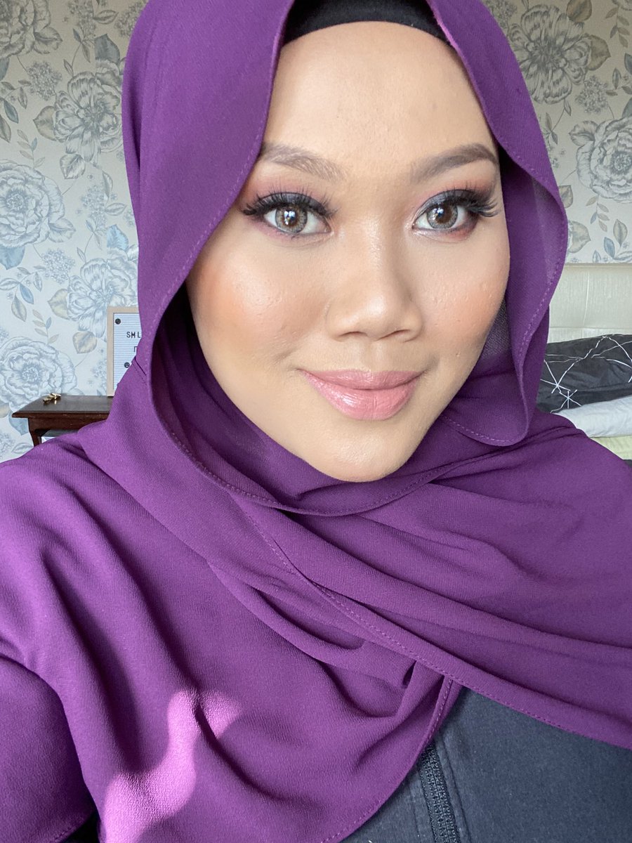 ratukz33's tweet photo. Hasil kebosanan semalam 😛 https://t.co/QErLIdILr8