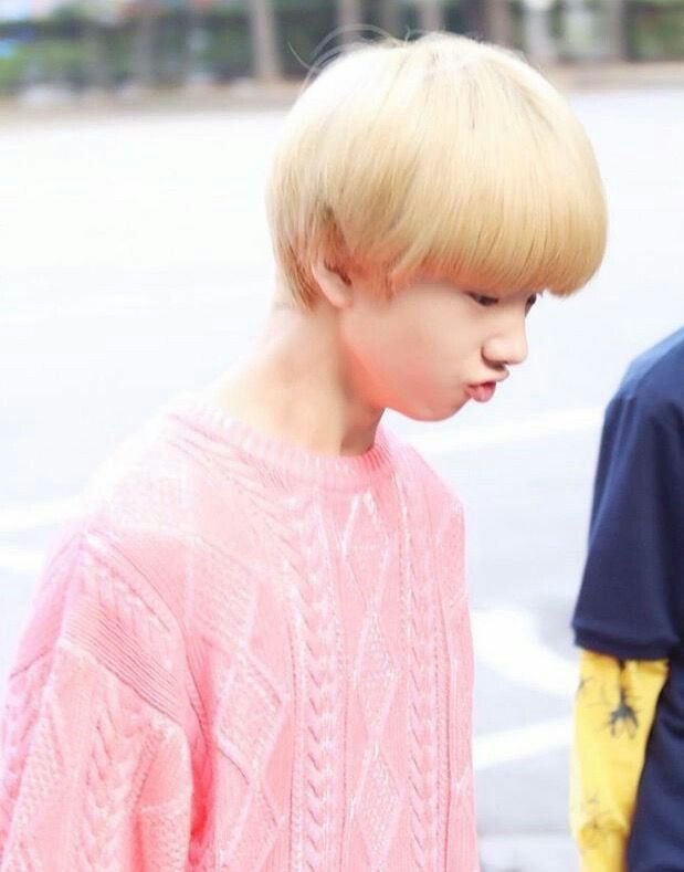 Jisung - vroom vroom