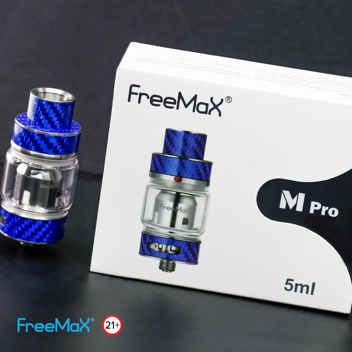 Freemaxvape's tweet photo. M Pro Carbon Fiber Blue💙💙💙

https://t.co/7phIW0unyT

#freemaxvape #freemaxtech #vapefam #vapeshop #vapedaily #Freemax #vaping #ecigarette #vape https://t.co/zMQoMga72E