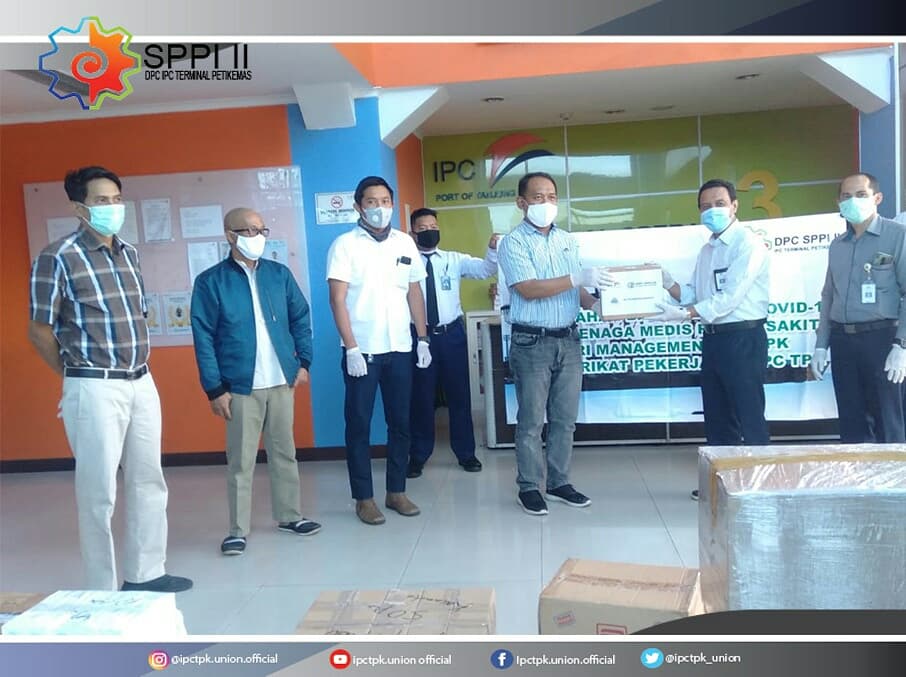 ipctpk_union's tweet photo. Sinergi Manajemen PT IPC Terminal Petikemas dengan DPC SPPI II IPC Terminal Petikemas https://t.co/xf06DZJXZc