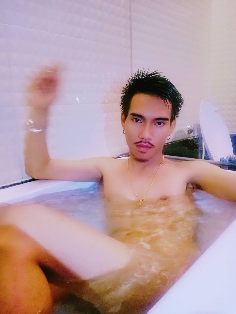 WoWHiXxX1's tweet photo. ไฮ....มาอาบน้ำกัน https://t.co/dLt2h6JhlH