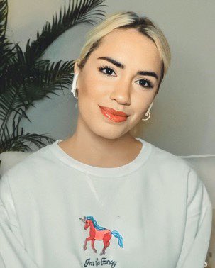 liaxespos's tweet photo. si la amo más me explota el pecho de amor #LaliEnElBreak https://t.co/HgH3xIzsbM