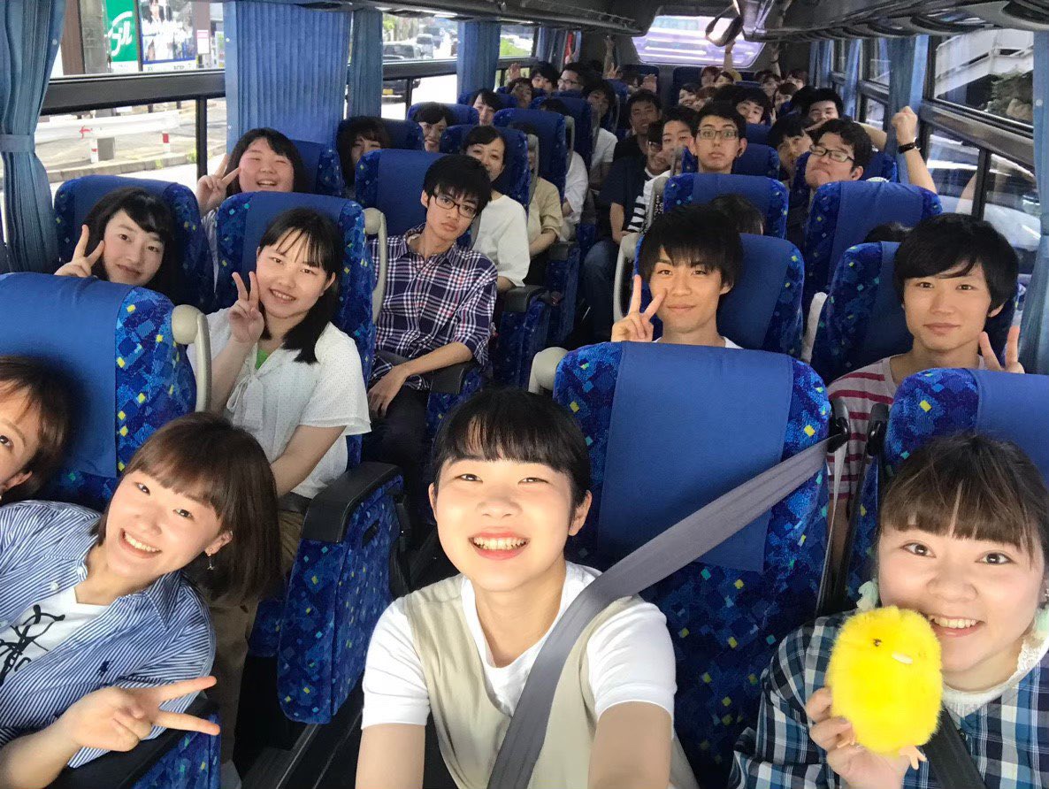 vmc2_au's tweet photo. 毎年8月にVMC2では、2泊3日で夏合宿を行なっております！🤩
観光やゲーム！そして目玉は合宿ライブ！🎤
この日に向けて数々のバンドが練習をして、思い思いに歌を歌います！🎶
合宿でたくさんのサークル員と仲良くなれてとっても楽しいですよ！

ぜひVMC2で一緒に大学生活を楽しみましょう！！ https://t.co/ESh3HCdWoa